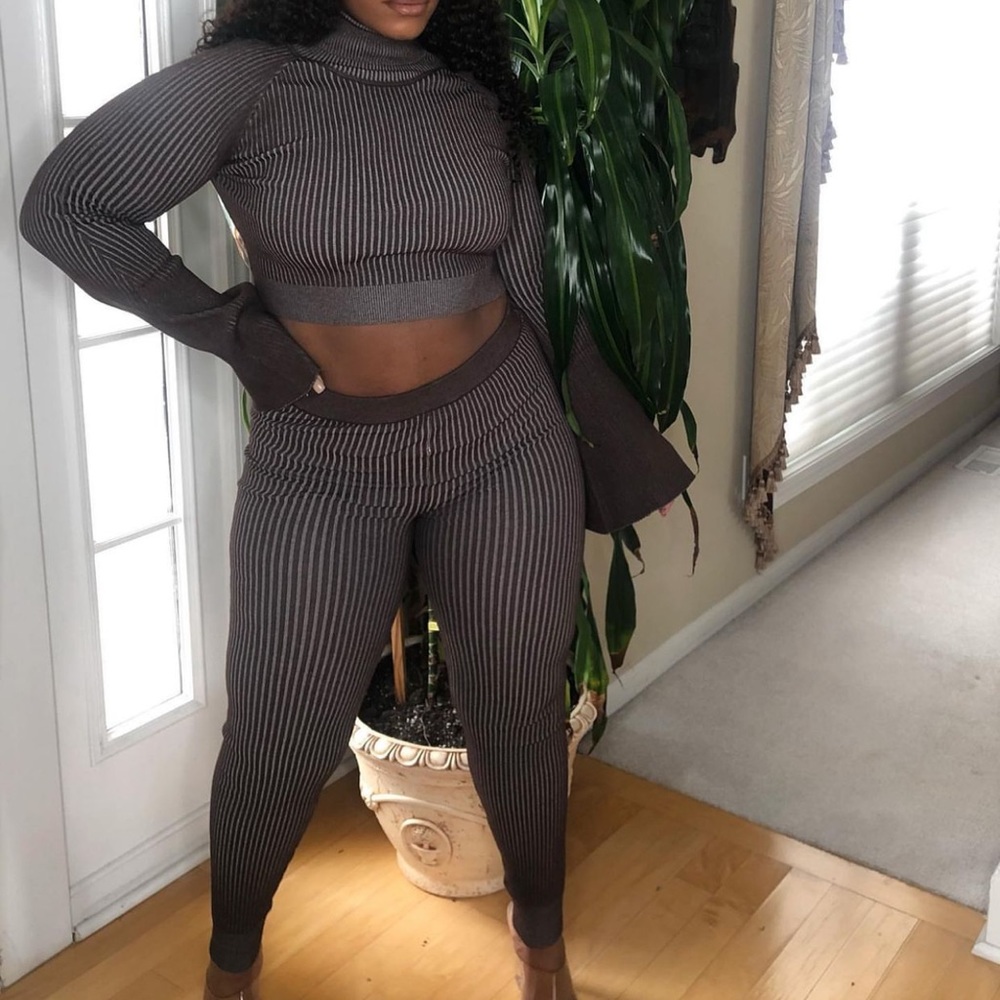 Mocha ribbed set